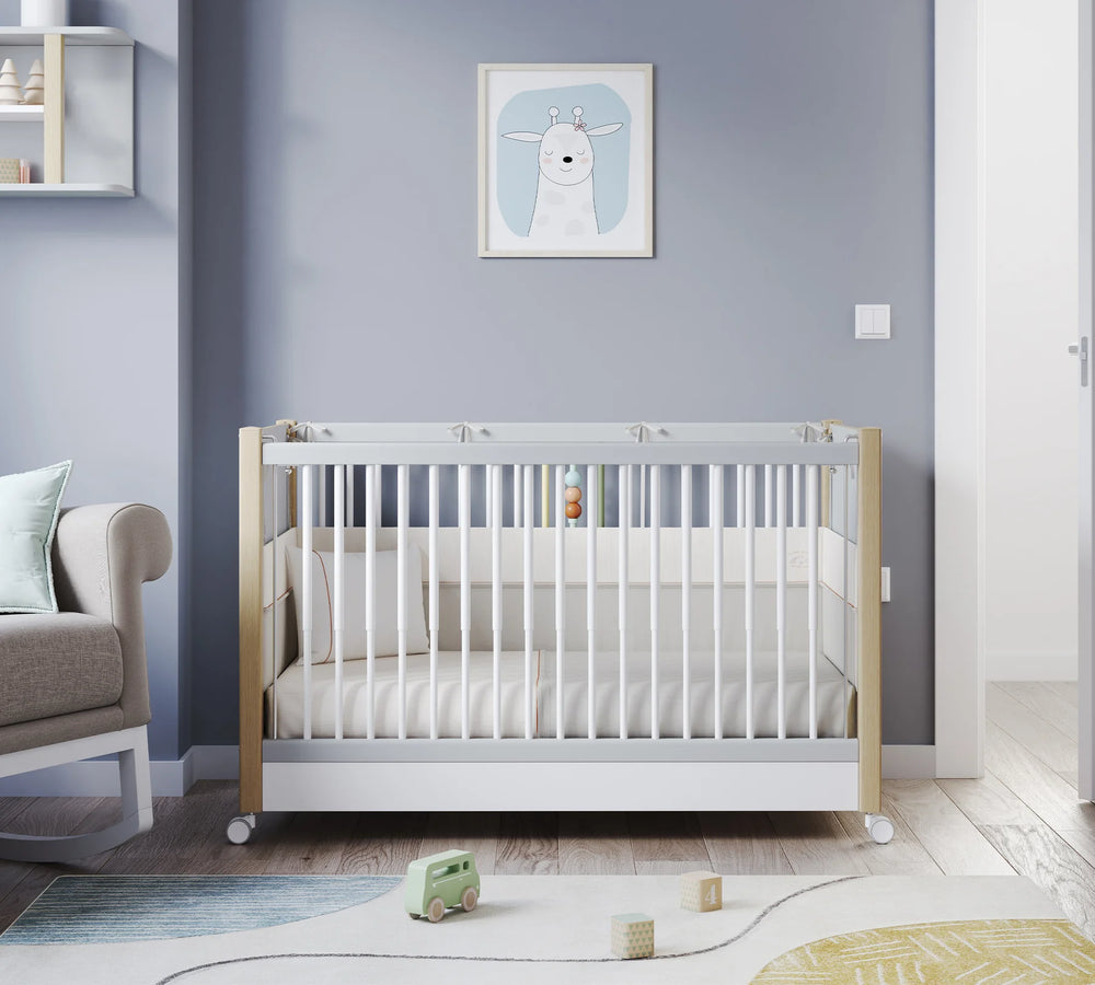 Baby Mino krevat per femije me rrota (60x120 cm)