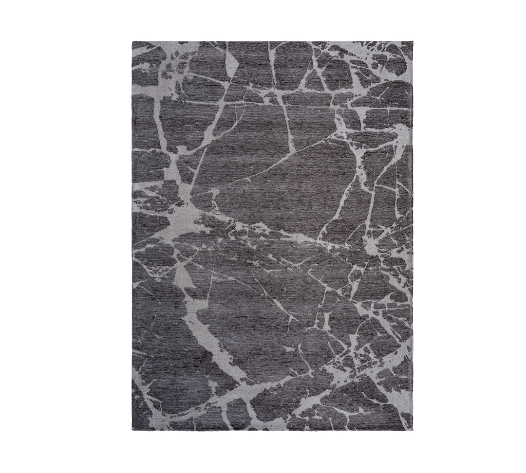 Tapet Dark (135x200 cm)
